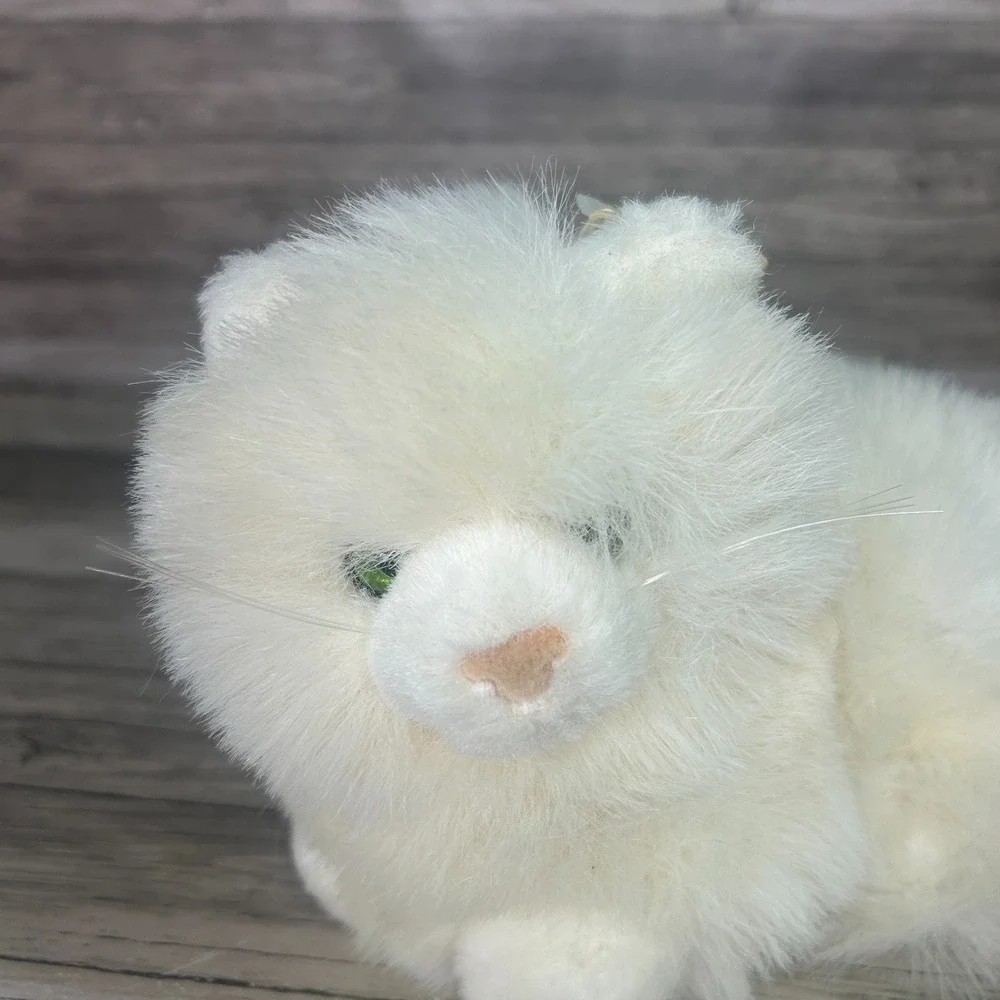 Russ Caress Cat Persian Nikki Realistic Plush Toy Vintage White Kitty